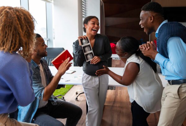 people-office-work-day (1)